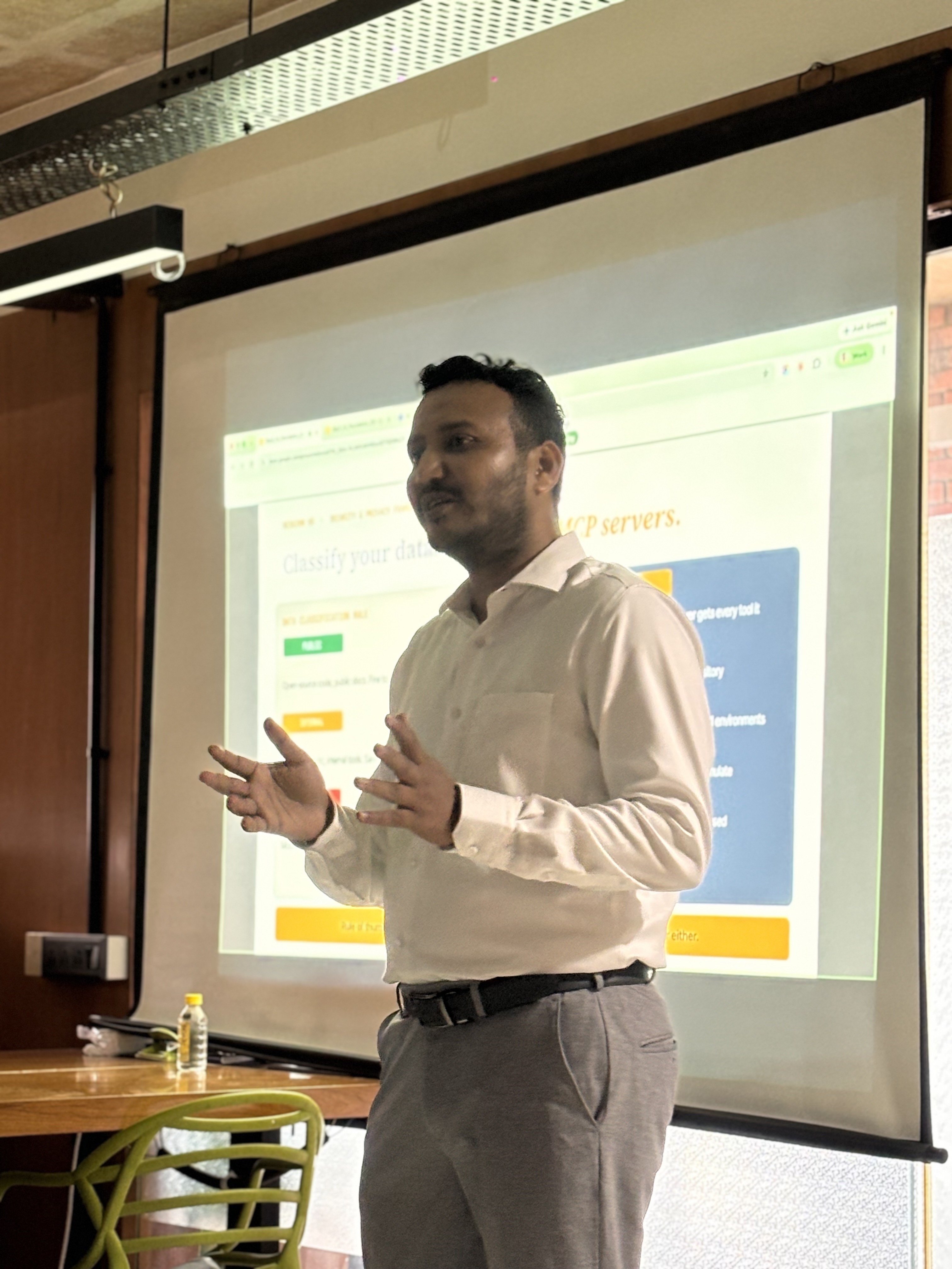 Jigar Joshi mid-session at 200OK Solutions Agentic AI Foundation Program Ahmedabad